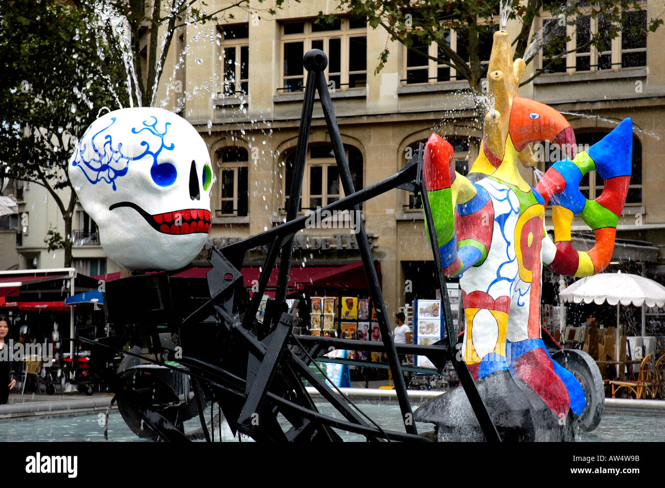 Stravinsky fountain by Niki de Saint Phalle and Jean Tinguely Beaubourg  Paris,France Stock Photo - Alamy
