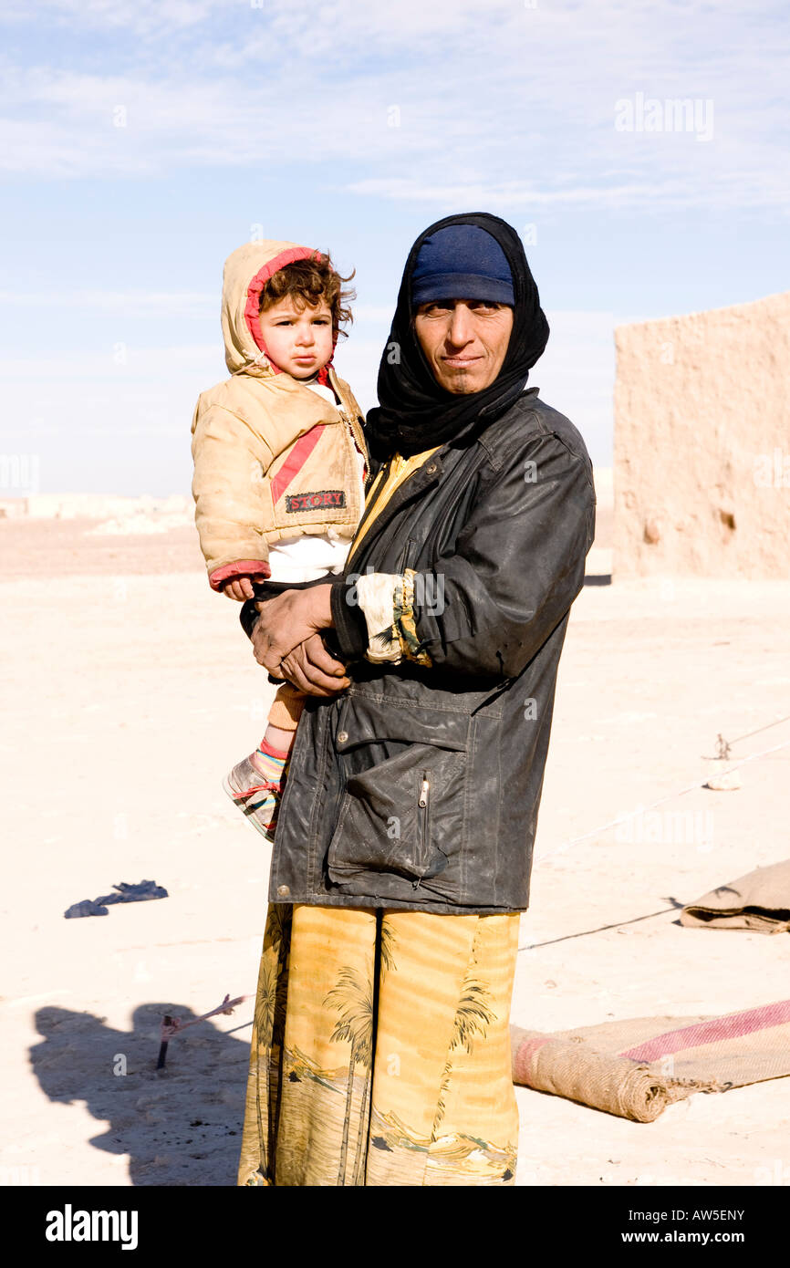 Bedouin mother hi-res stock photography and images - Alamy