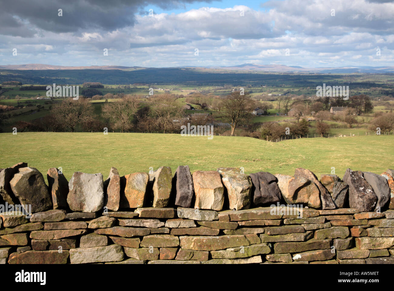 Ribble valley from Twiston Lancashire with ingleborough, Yorkshire Dales in background Stock Photo