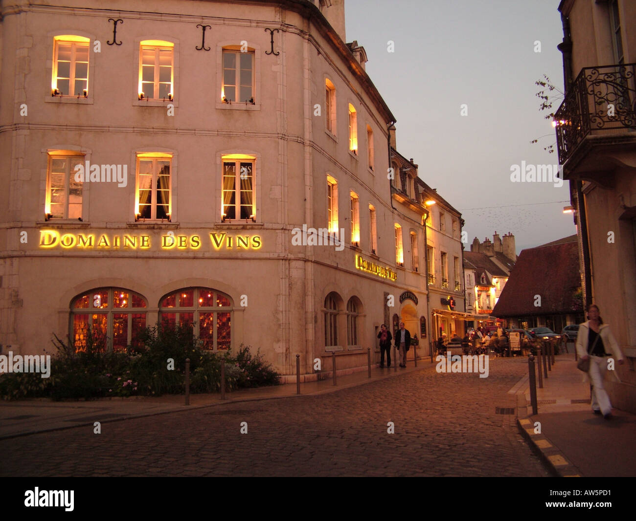 Bourgogne french france beaune vin hi-res stock photography and images ...