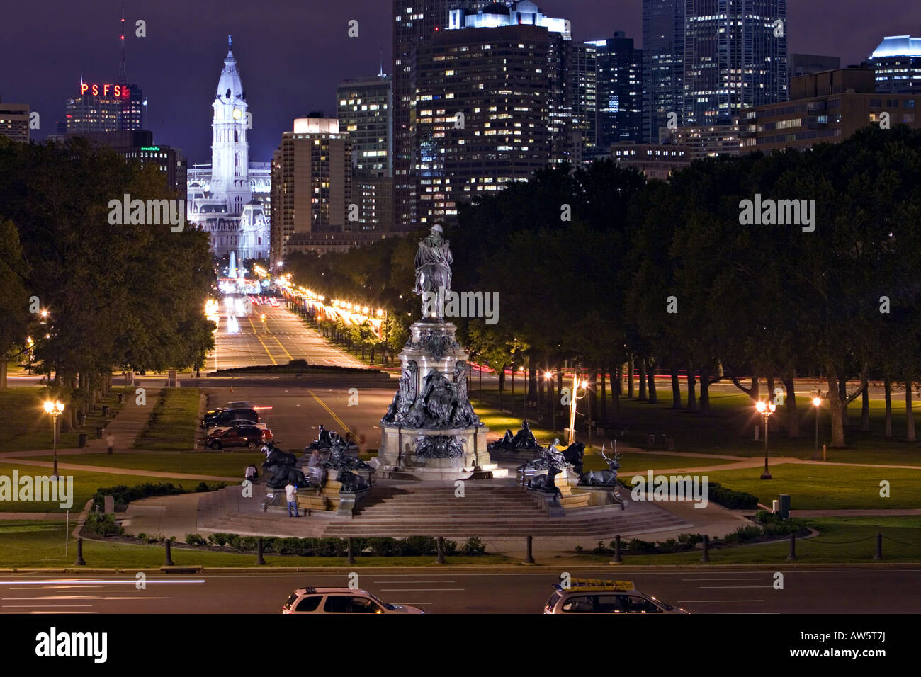 Benjamin Franklin Parkway Philadelphia Stock Photo Alamy