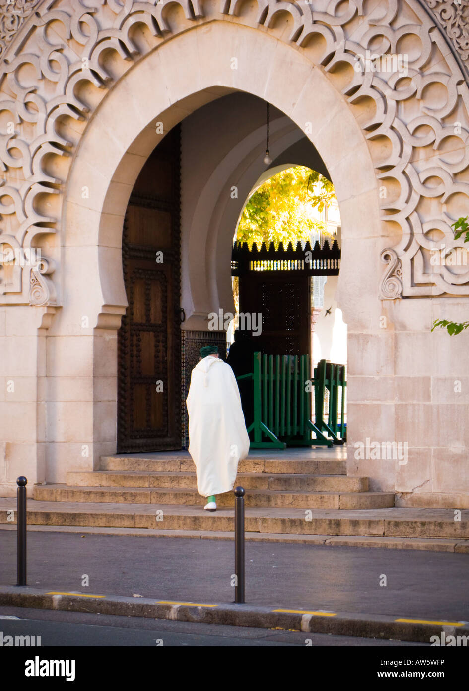 Imam Enters The Grand Mosque Grande Mosquee De Paris Paris France Europe Stock Photo Alamy Imam Enters The Grand Mosque Grande Mosquee De Paris Paris France Europe Stock Photo Alamy
