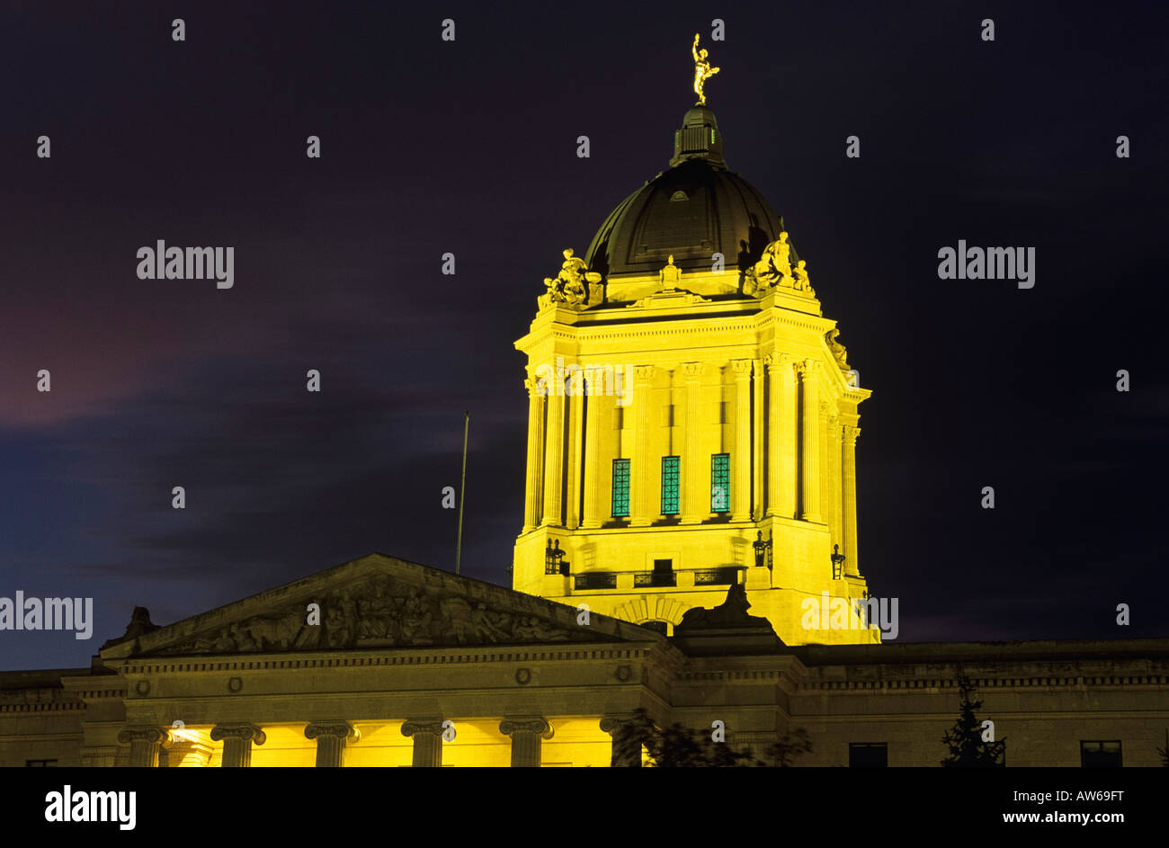 Dome of Manitoba Legislative Building at night, Winnipeg, Manitoba, Canada Stock Photo