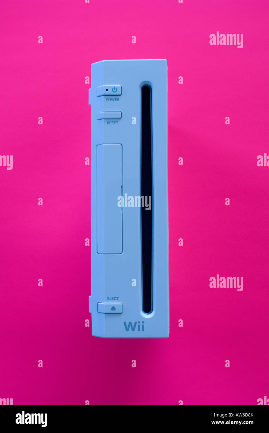 Nintendo wii console hi-res stock photography and images - Alamy