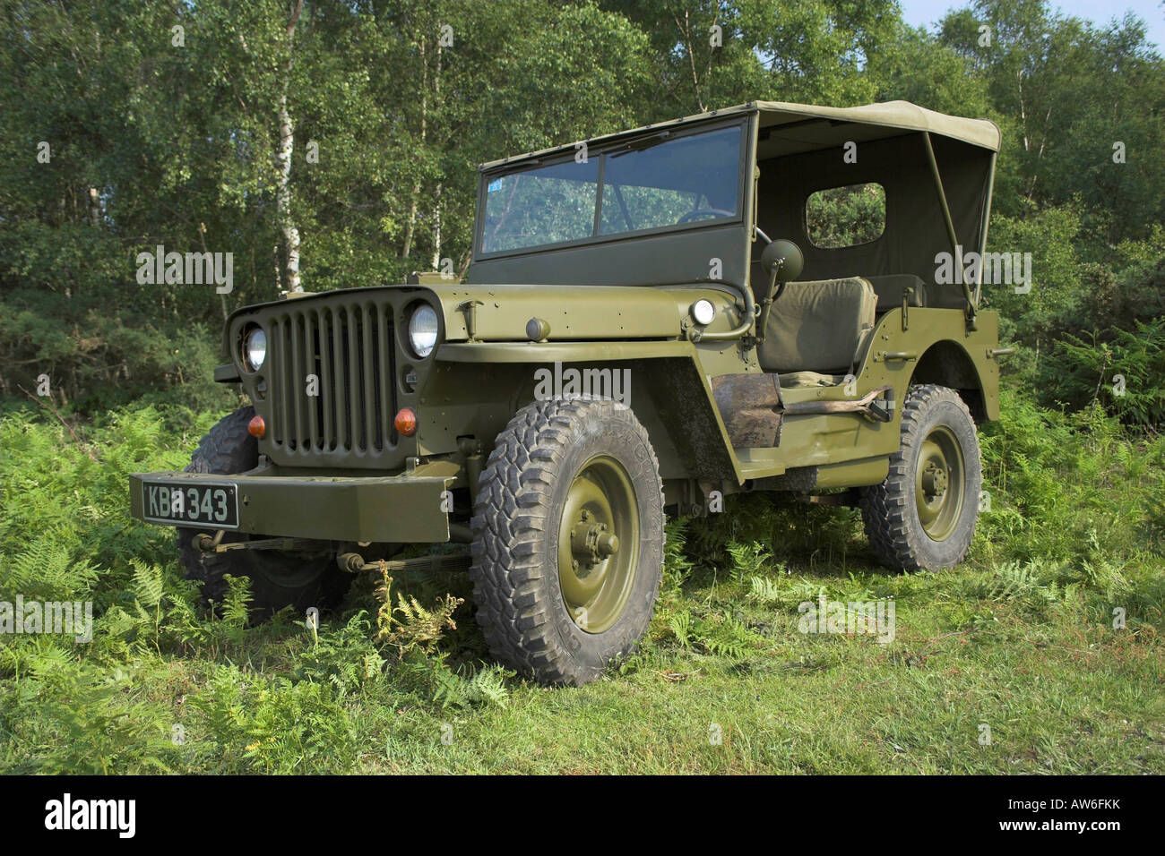 Vintage world war jeep hi-res stock photography and images - Alamy