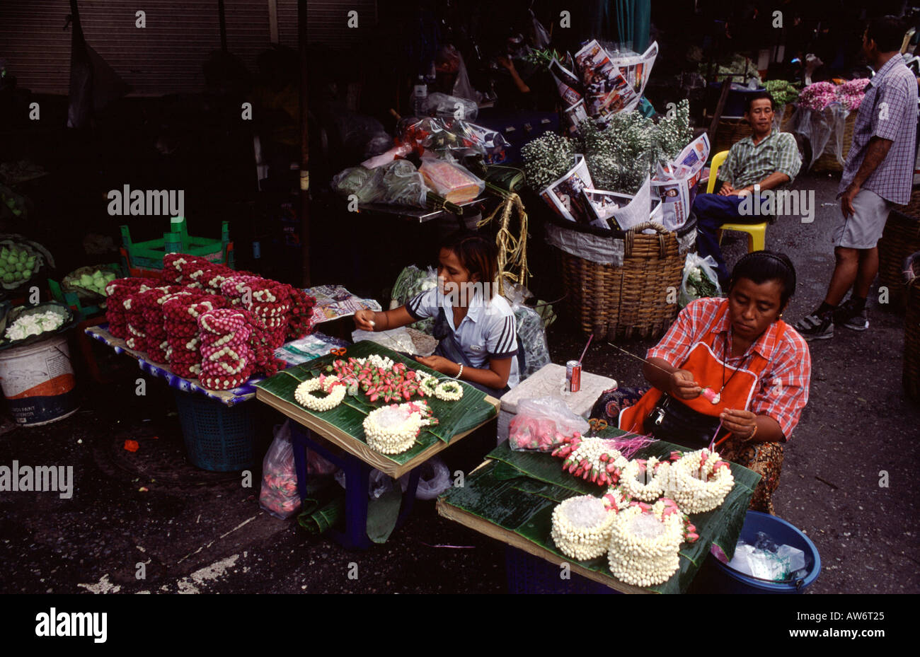 Garland Makers Chinese Market, Bangkok Stock Photo Alamy
