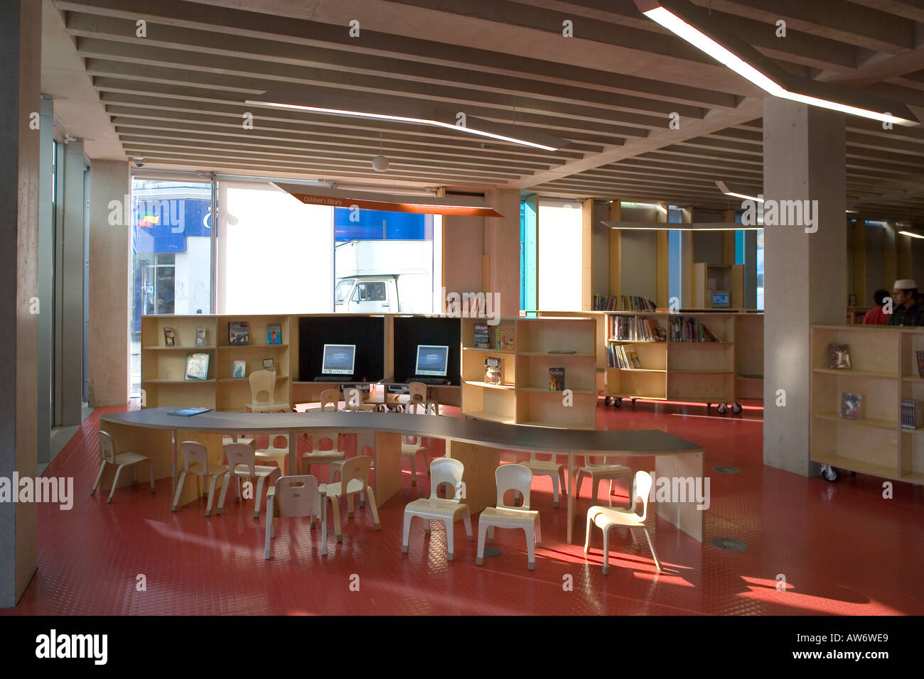 Idea Store, Whitechapel, London, 2005. Childrens' Library. Architect: Adjaye/Associates Stock Photo