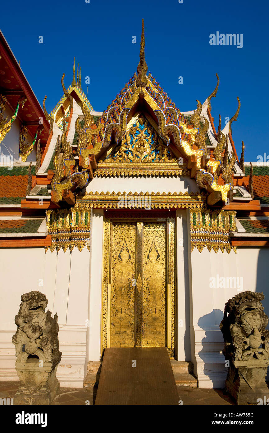 Wat Pho temple in Bangkok Thailand Stock Photo - Alamy