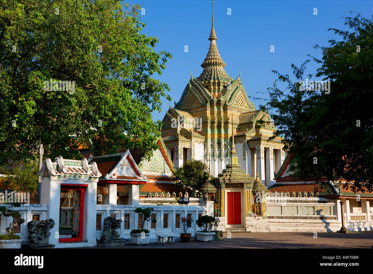 Wat Pho temple in Bangkok Thailand Stock Photo - Alamy
