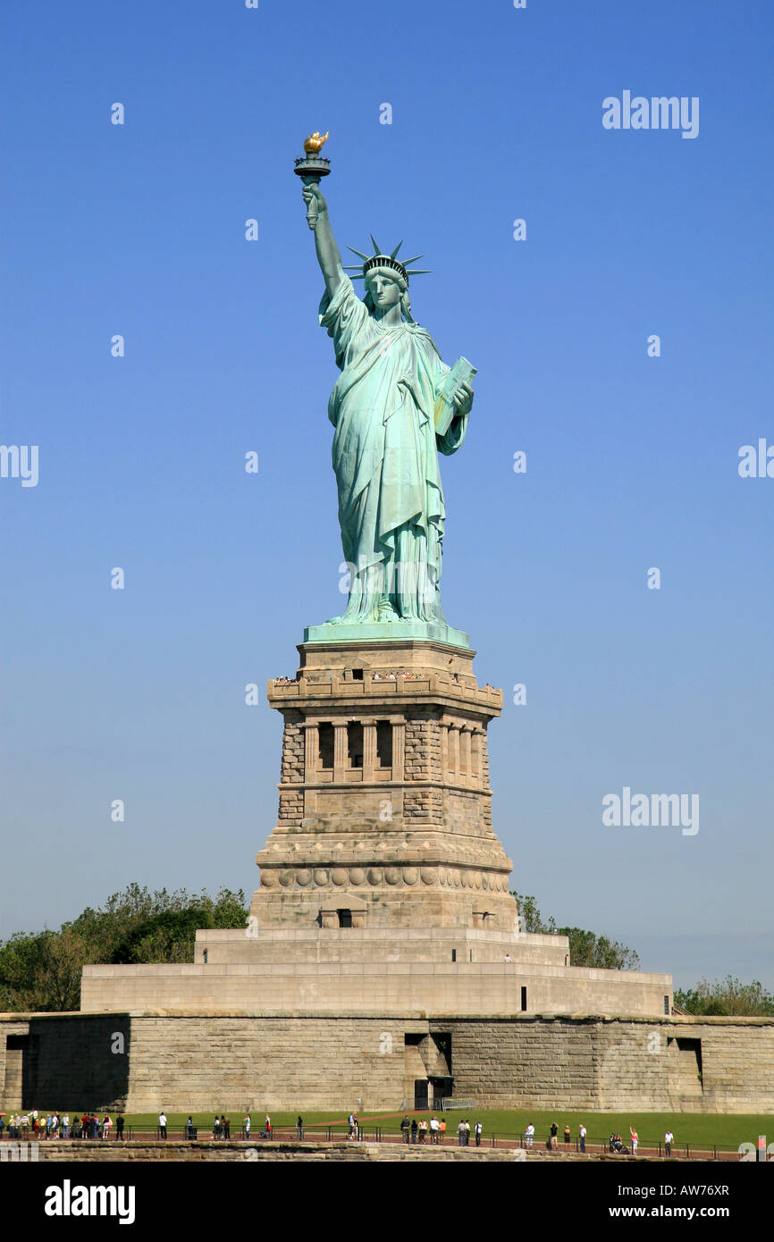 Liberty island ferry service hi-res stock photography and images - Alamy