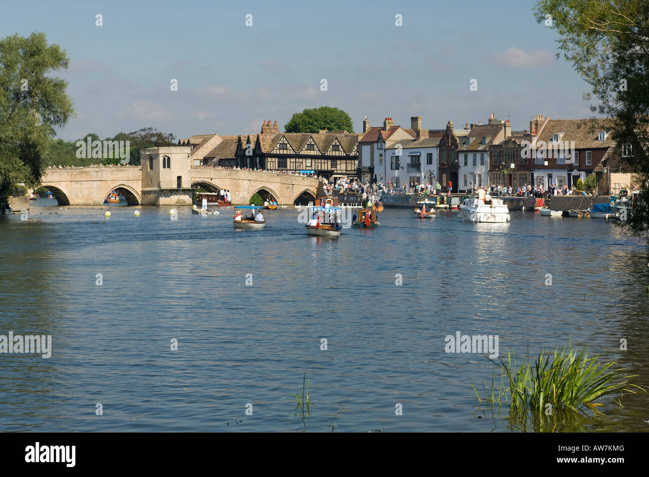 IWA festival 2007 steam boats parading up the river Great Ouse through St Ives Stock Photo