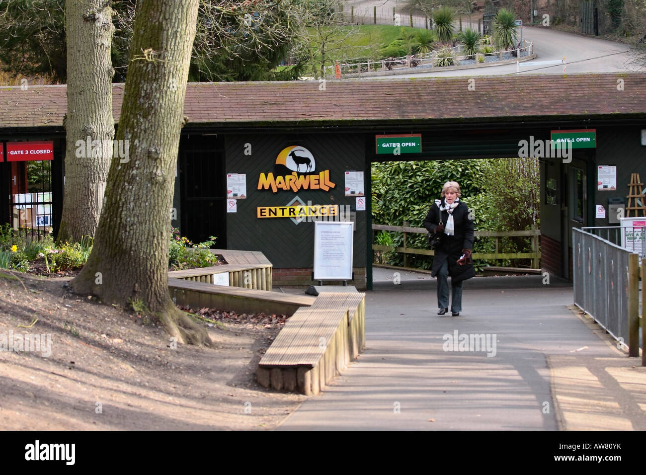 Entrance to Marwell Zoo Hampshire UK Stock Photo 16495686 Alamy