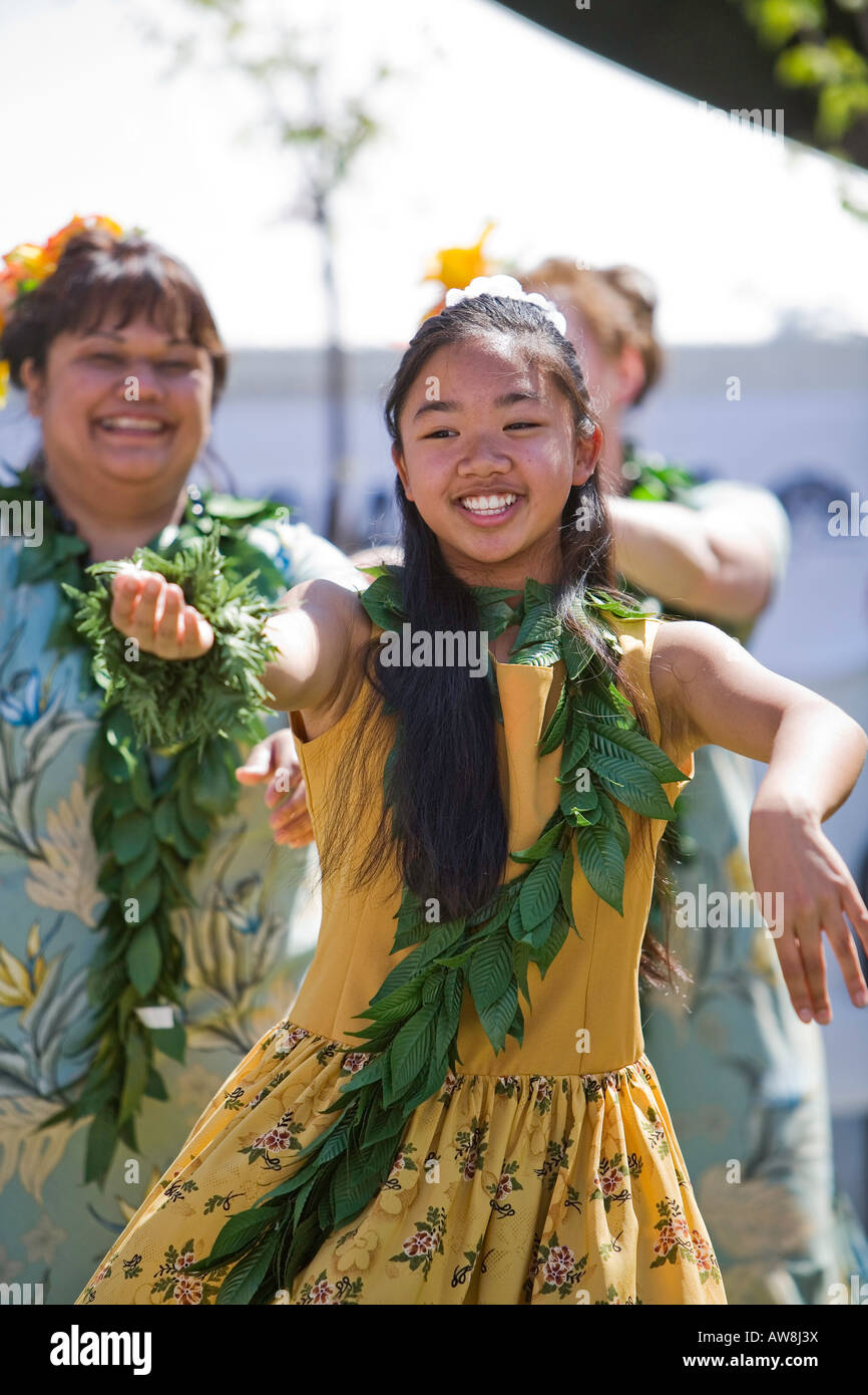 4 1 07 Los Angeles Cherry Blossom Festival Hula dancer performing at