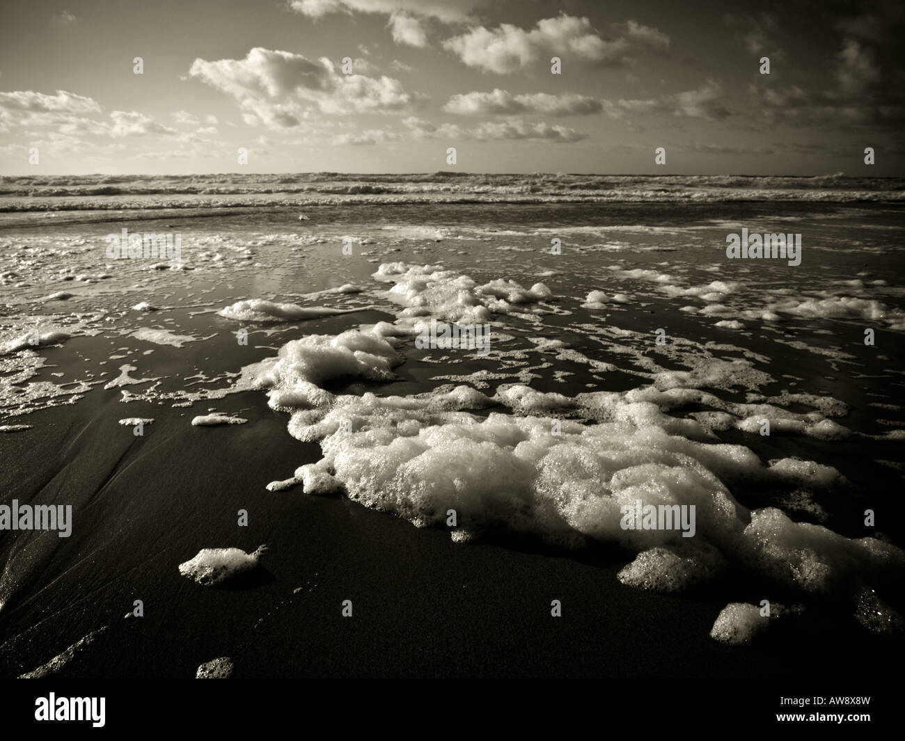 Foamy sea hi-res stock photography and images - Alamy