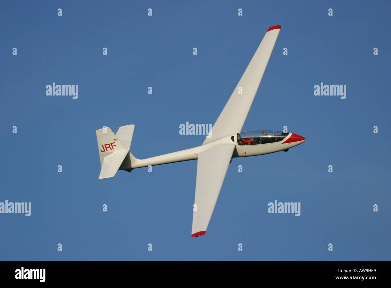A modern Puchacz training glider turning before landing Stock Photo Alamy