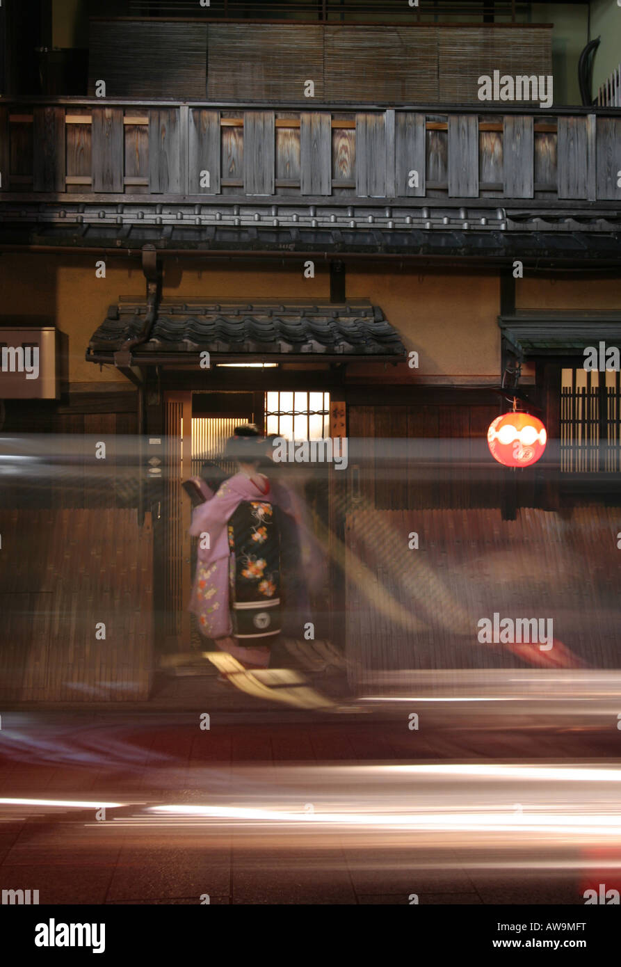 Geisha entering house with clients Kyoto Japan Stock Photo - Alamy
