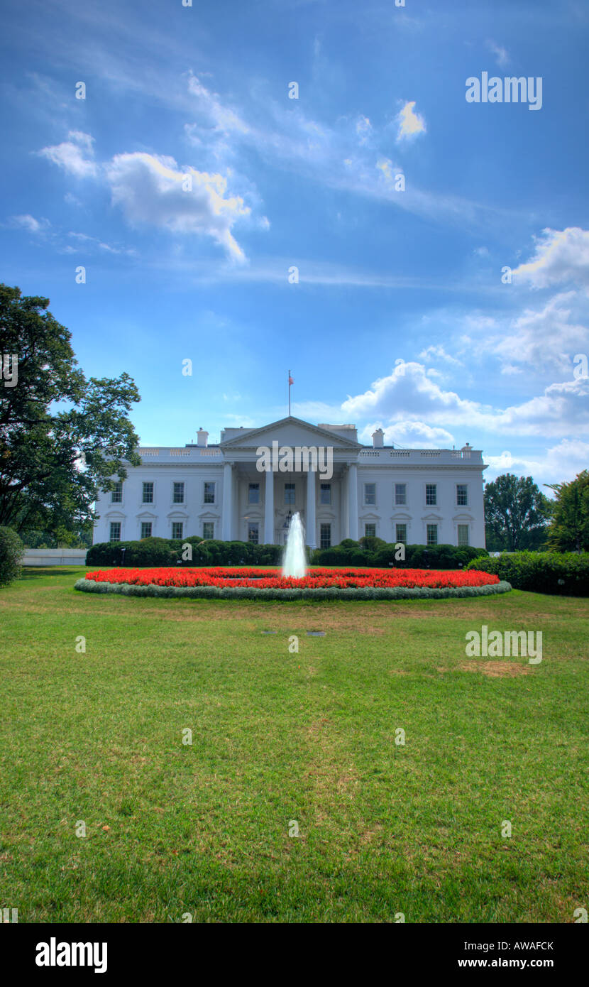 White house lawn hi-res stock photography and images - Alamy