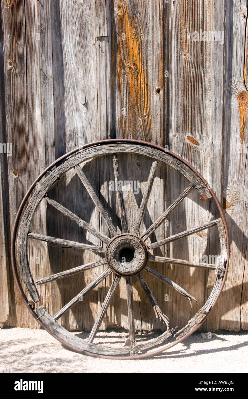 Leaning wagon wheel hires stock photography and images Alamy