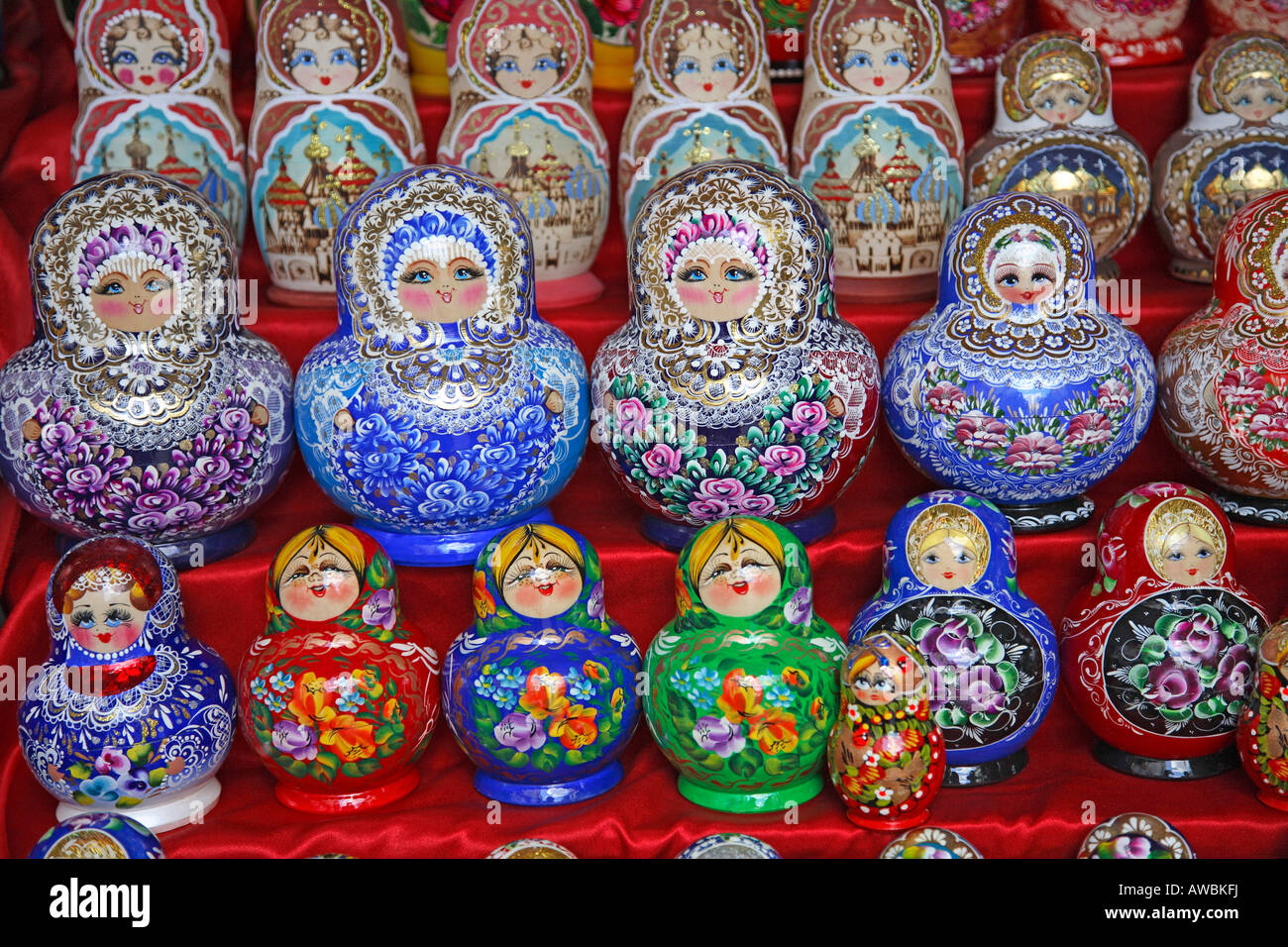Russia, Moscow, Arbat Street, Traditional Russian Dolls Stock Photo Alamy