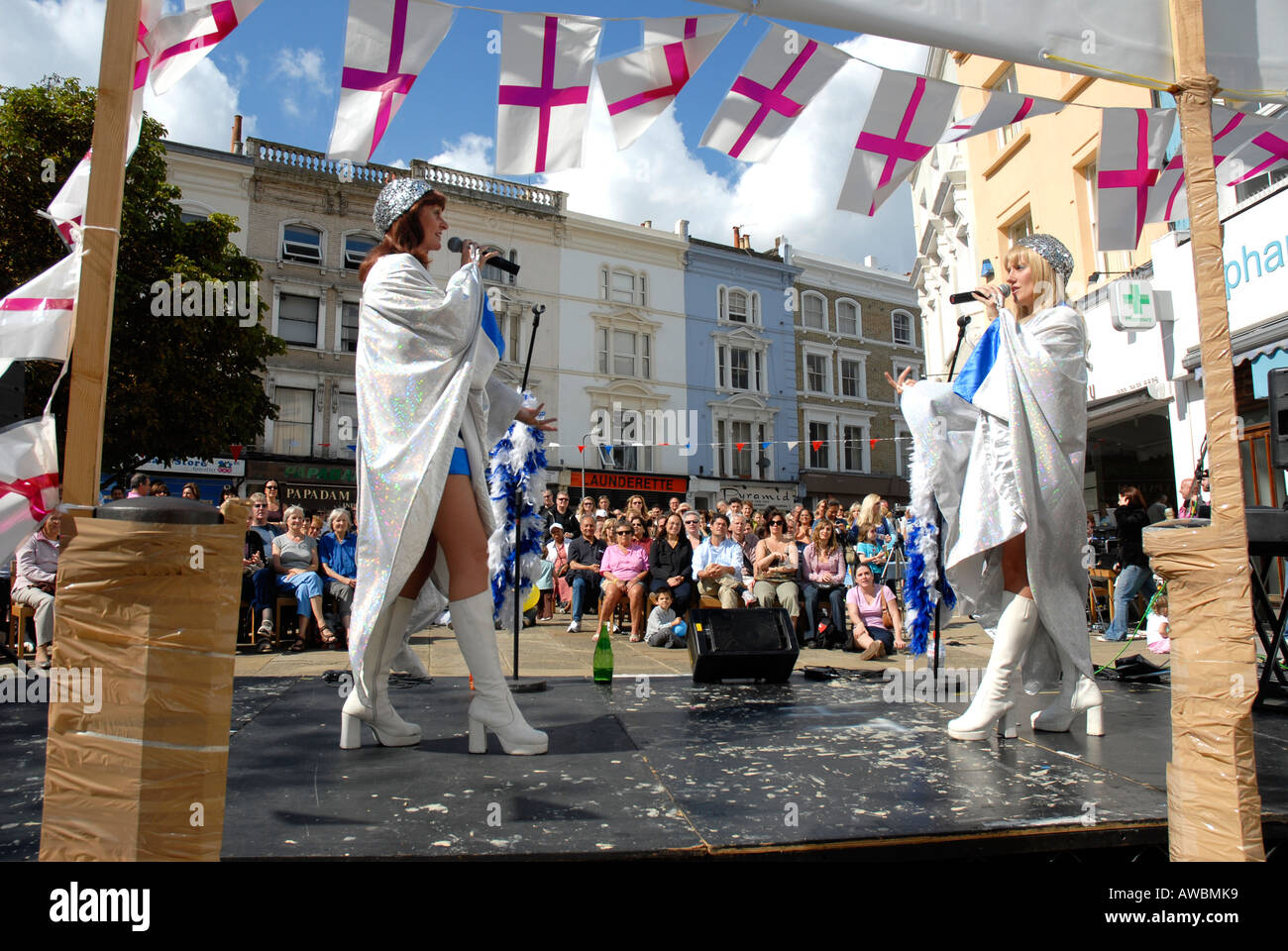 AbbaGirls tribute act performing at the Belsize Park Festival Belsize Village London Sunday 27th August 2006 Stock Photo