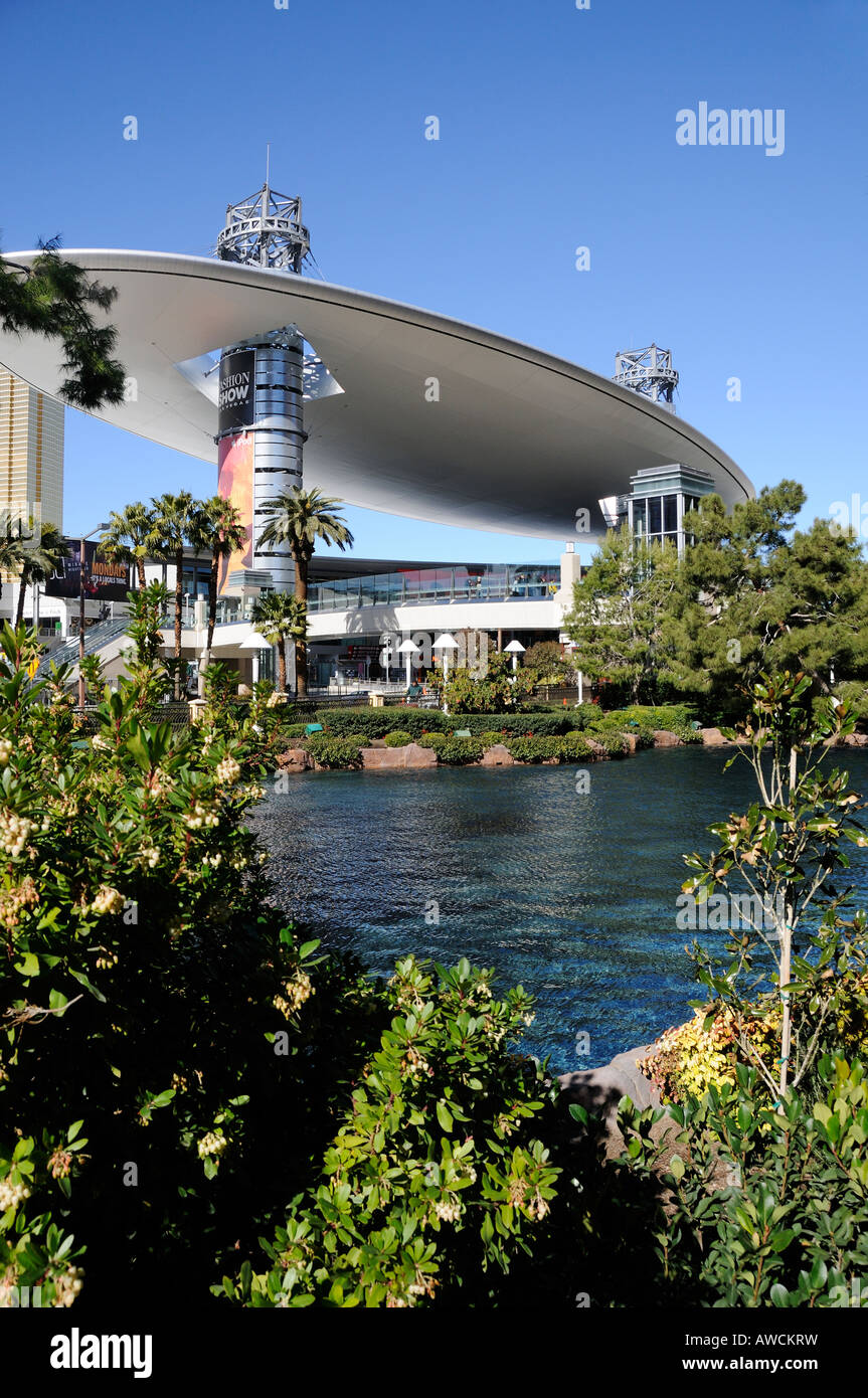 Entrance to fashion show mall hires stock photography and images Alamy