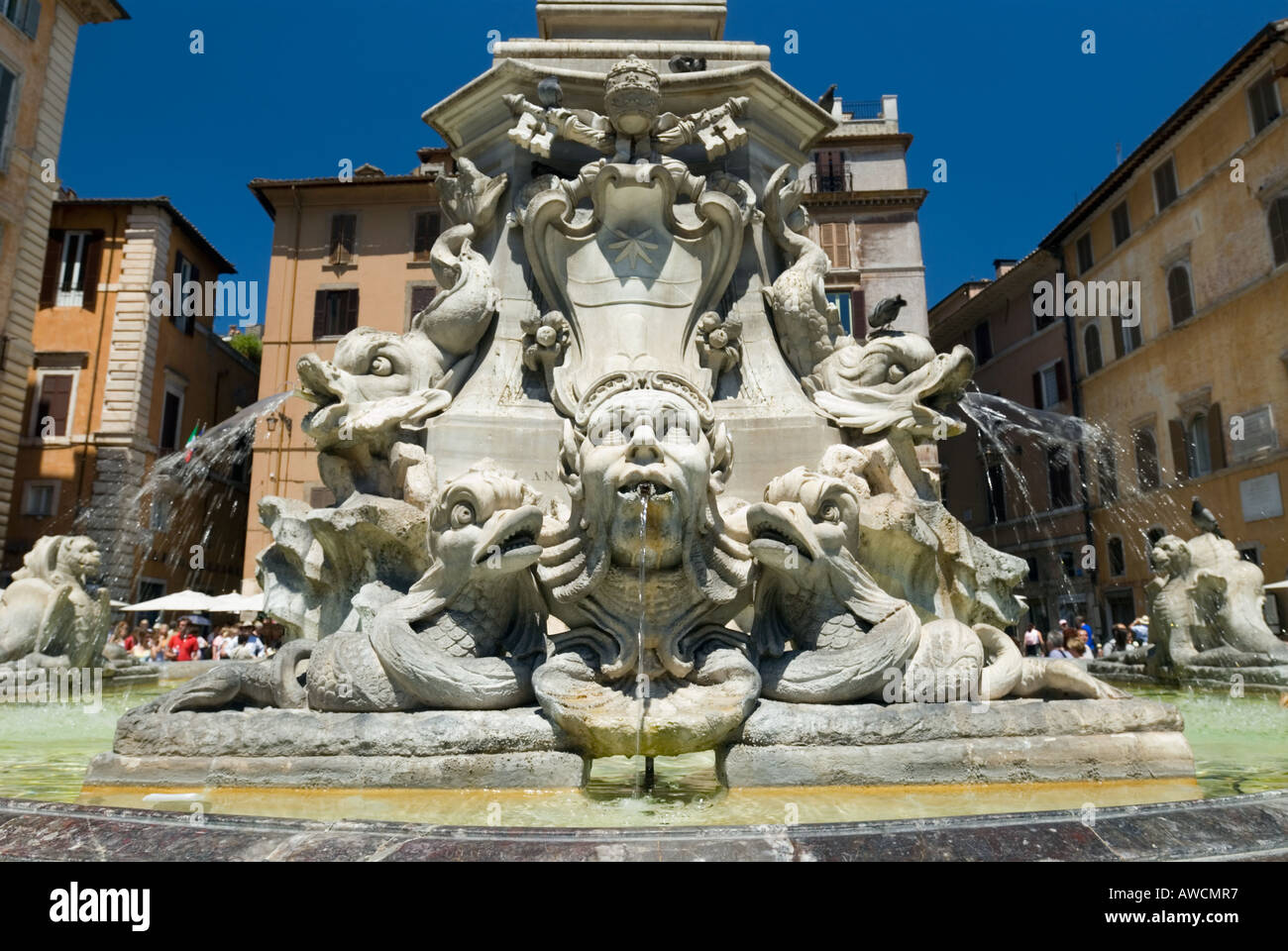 Rome, Italy. Detail of the Pantheon Fountain (1570) by Jacopo della Porta  at the Piazza della Rotonda Stock Photo - Alamy