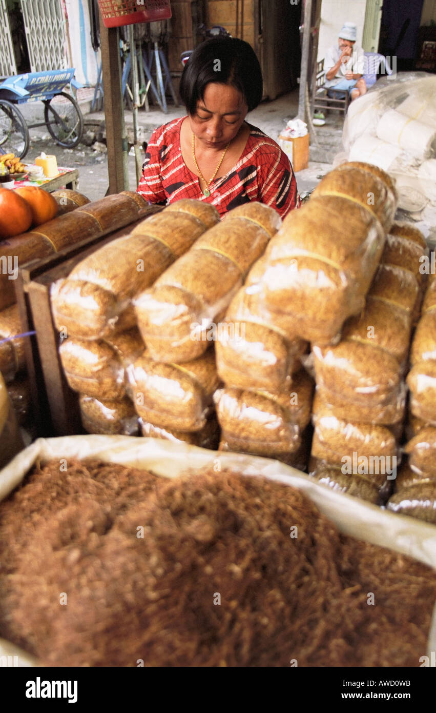 Woman Vendor Selling Tobacco Stock Photo Alamy