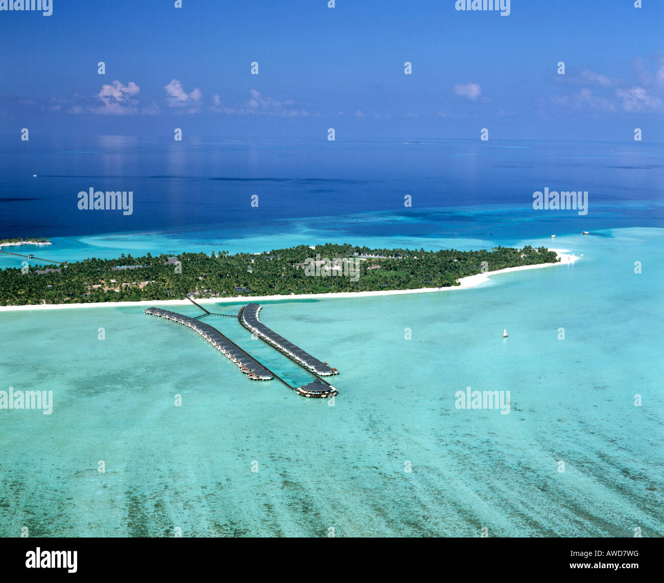 Sun Island, Nalaguraidhoo, aerial photograph, Ari Atoll, Maldives, Indian Ocean Stock Photo