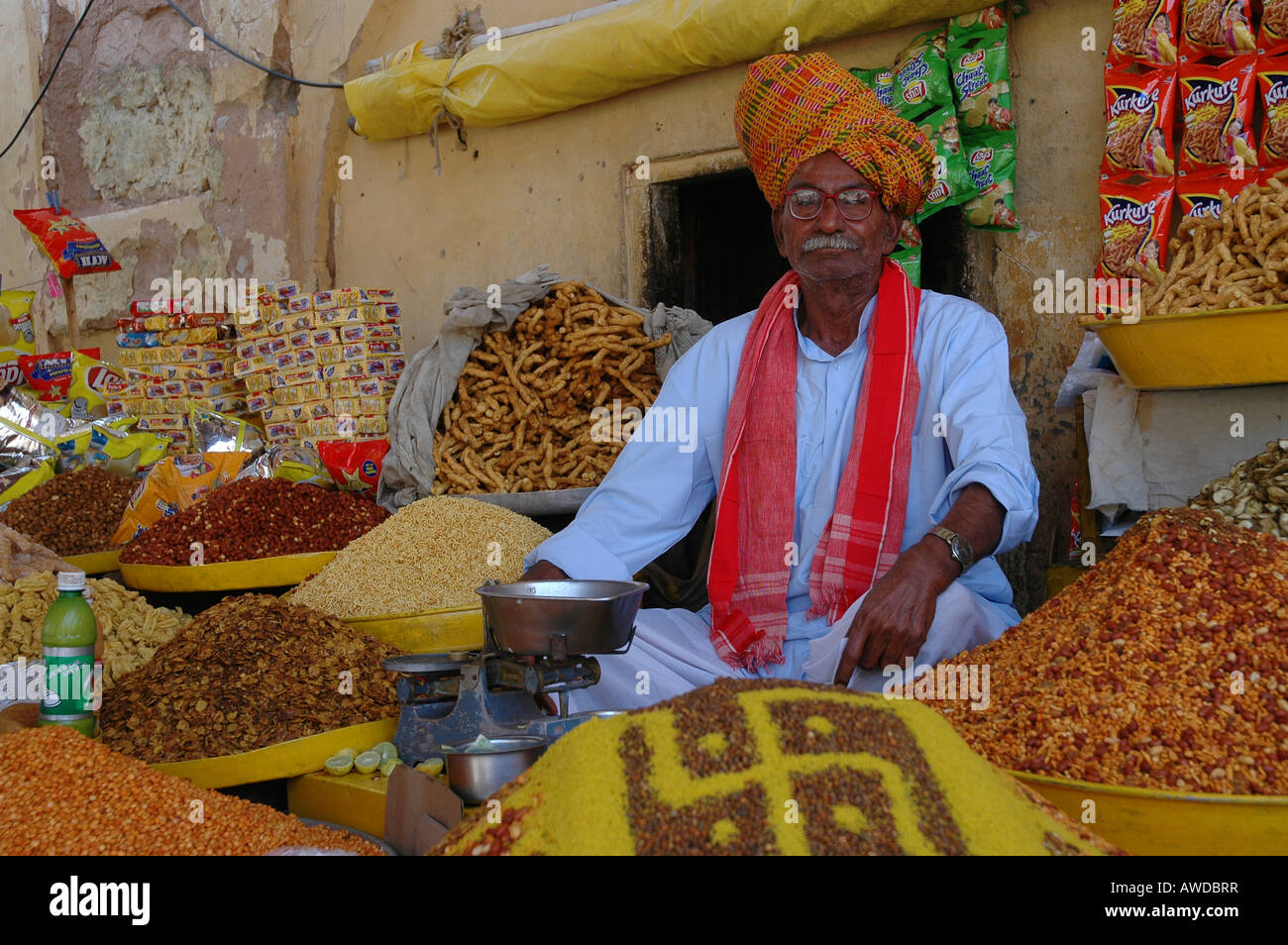 Spice dealer in front of Amber Palace, Rajasthan, India Stock Photo Alamy