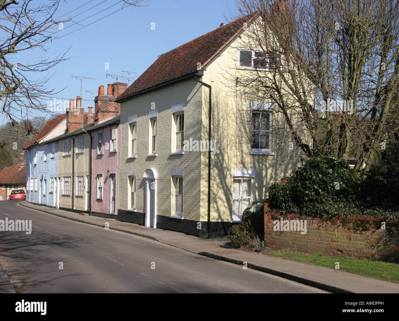 Castle Hedingham Essex row of cottages Stock Photo Alamy