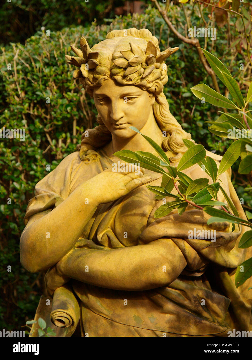 Garden Statue Hampstead London Stock Photo Alamy