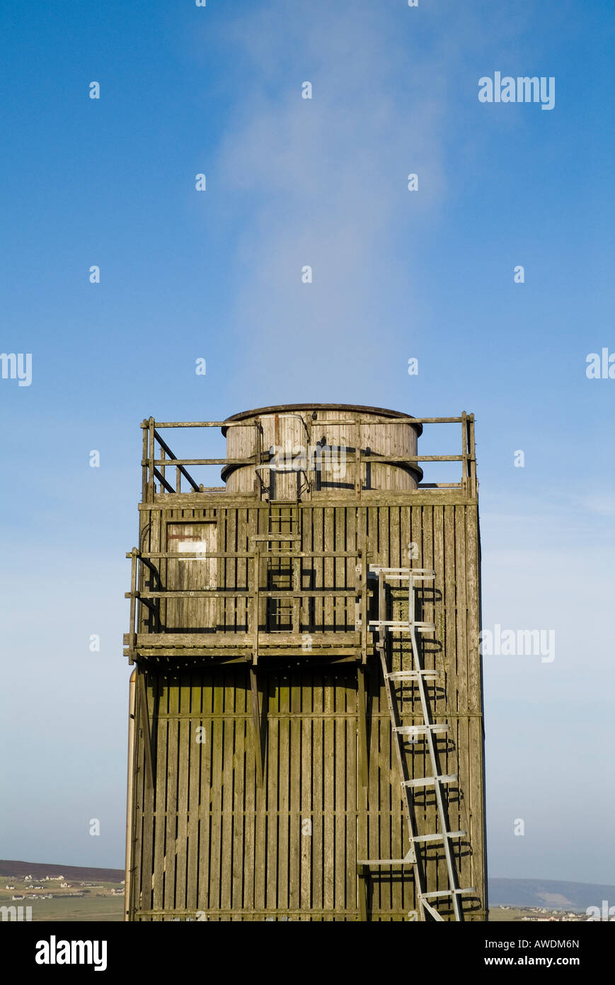 dh  WHISKY UK Water cooling tower highland park orkney malt Stock Photo