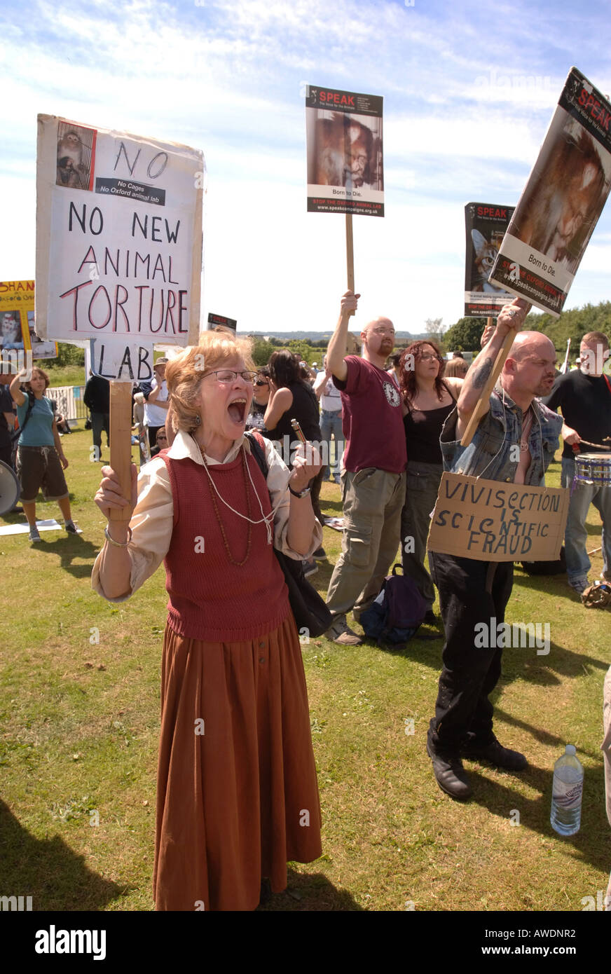 Animal rights placards hi-res stock photography and images - Alamy