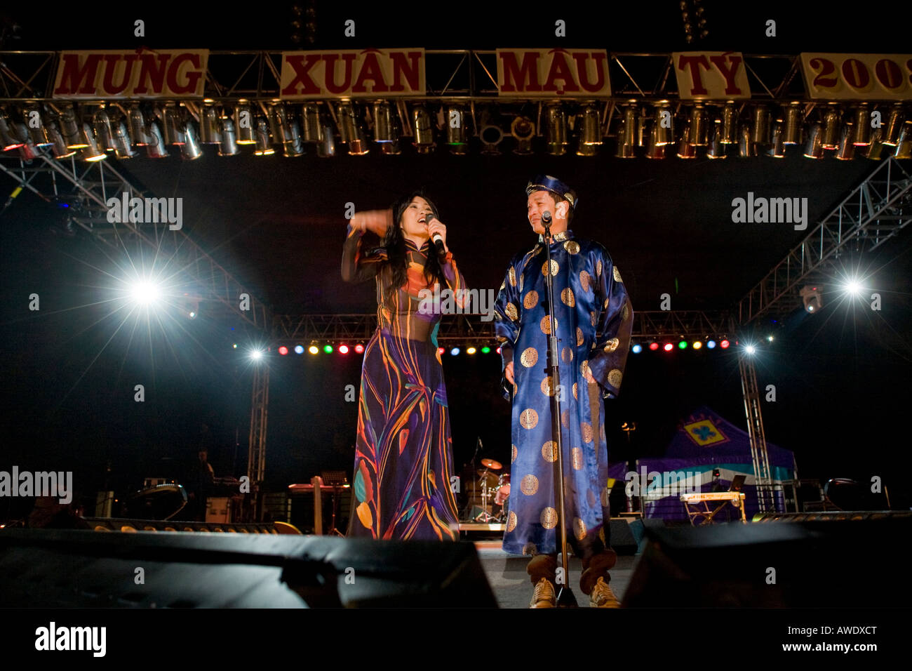 Vietnamese couple perform a domestic comedy act Stock Photo