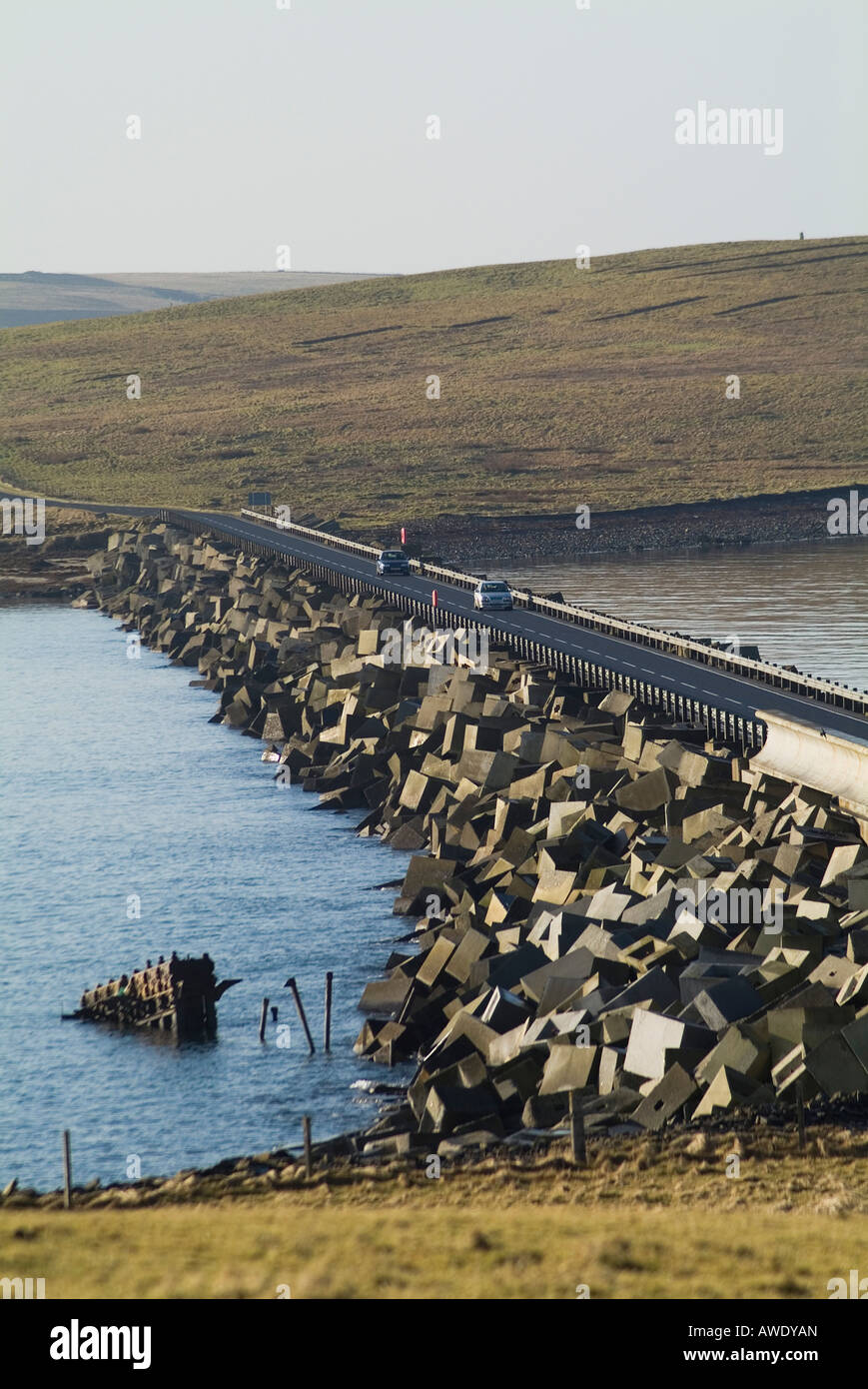 dh 2nd Churchill Barrier CHURCHILL BARRIERS ORKNEY Cars crossing Holm Sound antisubmarine defenses scapa flow world war 2 causeway island scotland Stock Photo