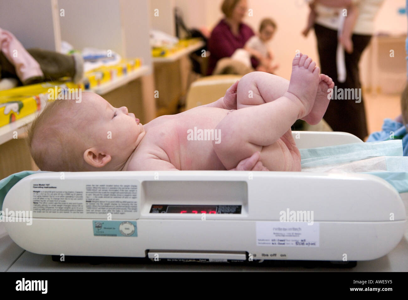 Baby scales hospital hi-res stock photography and images - Page 2 - Alamy