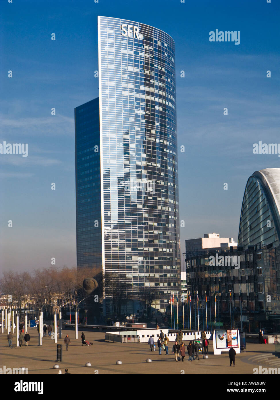 The SFR skyscraper La Defense, Paris, France Europe Stock Photo Alamy