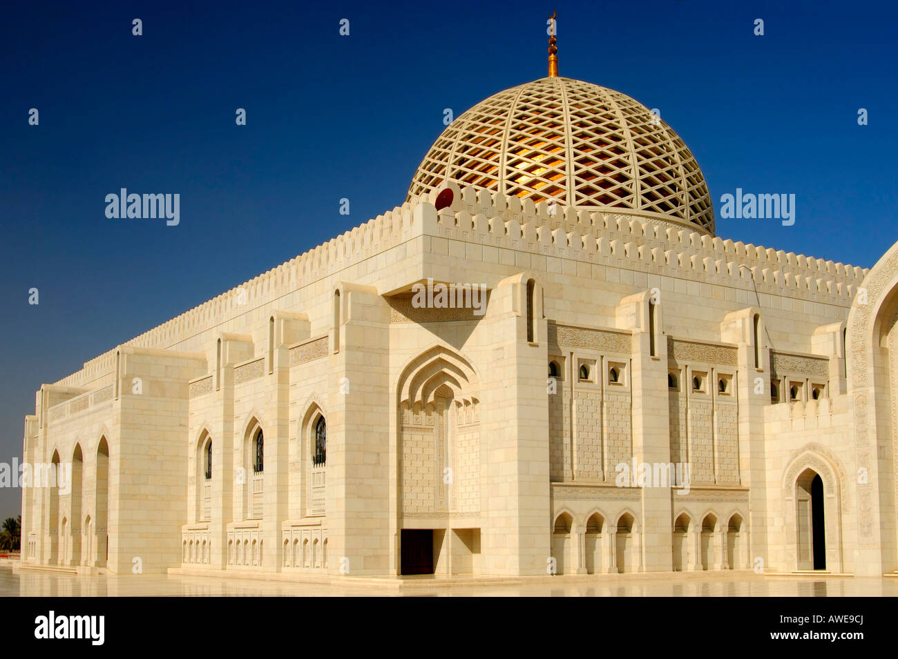 Principal dome, Sultan Qaboos Mosque, Muscat, Sultanate of Oman Stock Photo