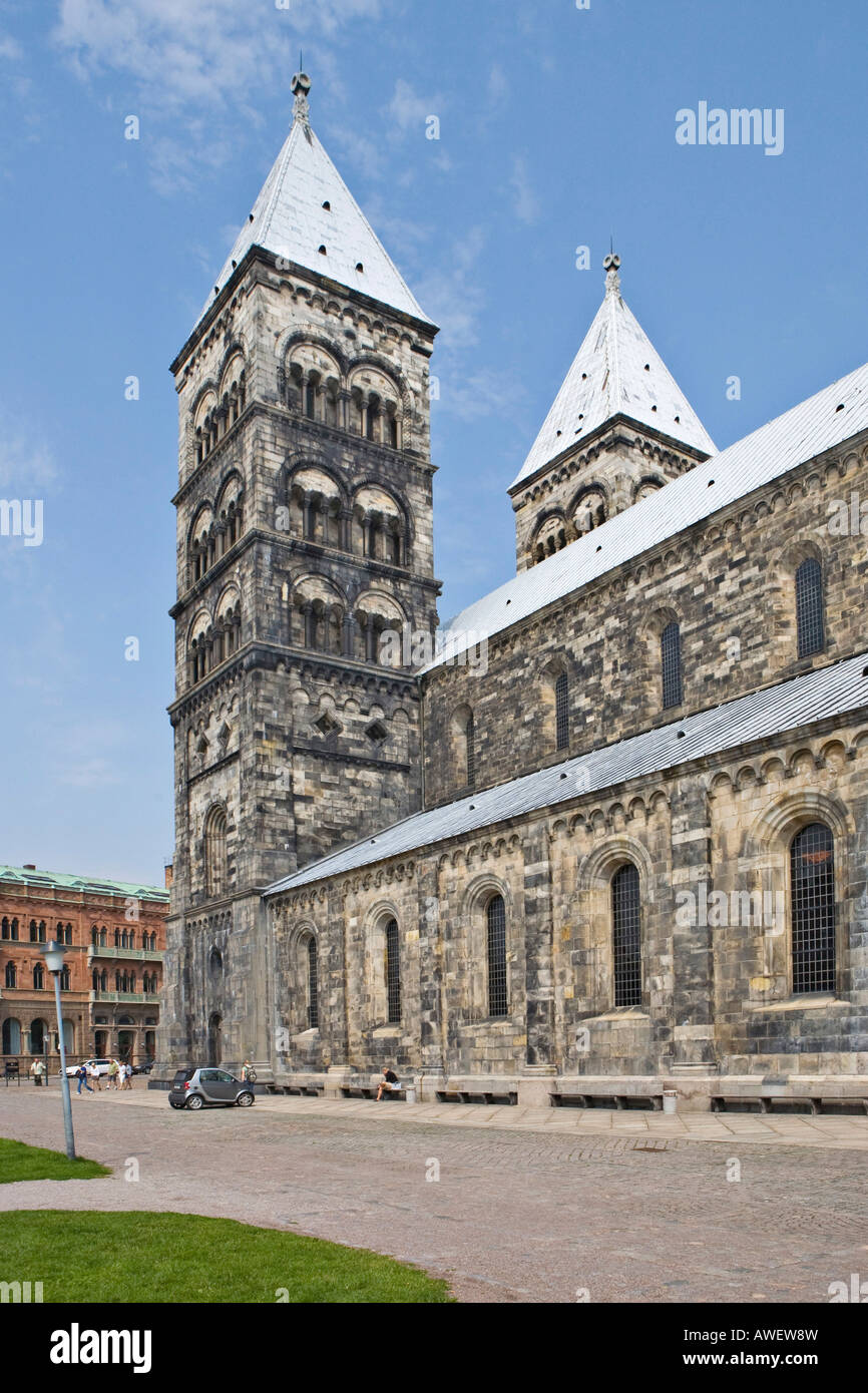 Exterior, Lund Cathedral, twelfth-century Romanesque architecture, Lund ...