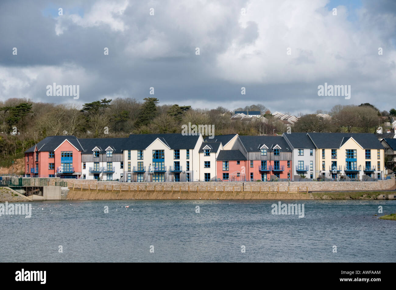 Luxury apartments and flats on the Castle Quay Pembroke Pembrokeshire
