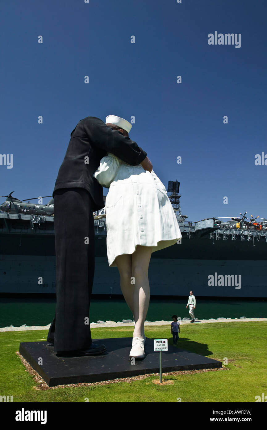 Kissing couple statue near Midway exhibit San Diego, California, USA