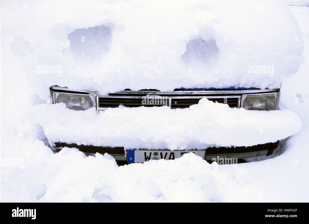 Radiator of a snowed-in car, North Rhine-Westphalia, Germany, Europe Stock Photo