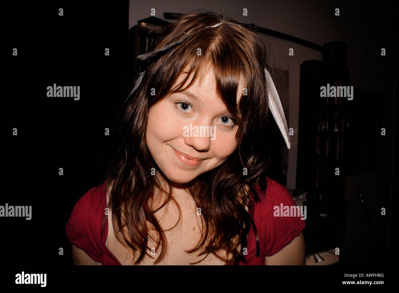 Indian girl with feather hi-res stock photography and images - Alamy