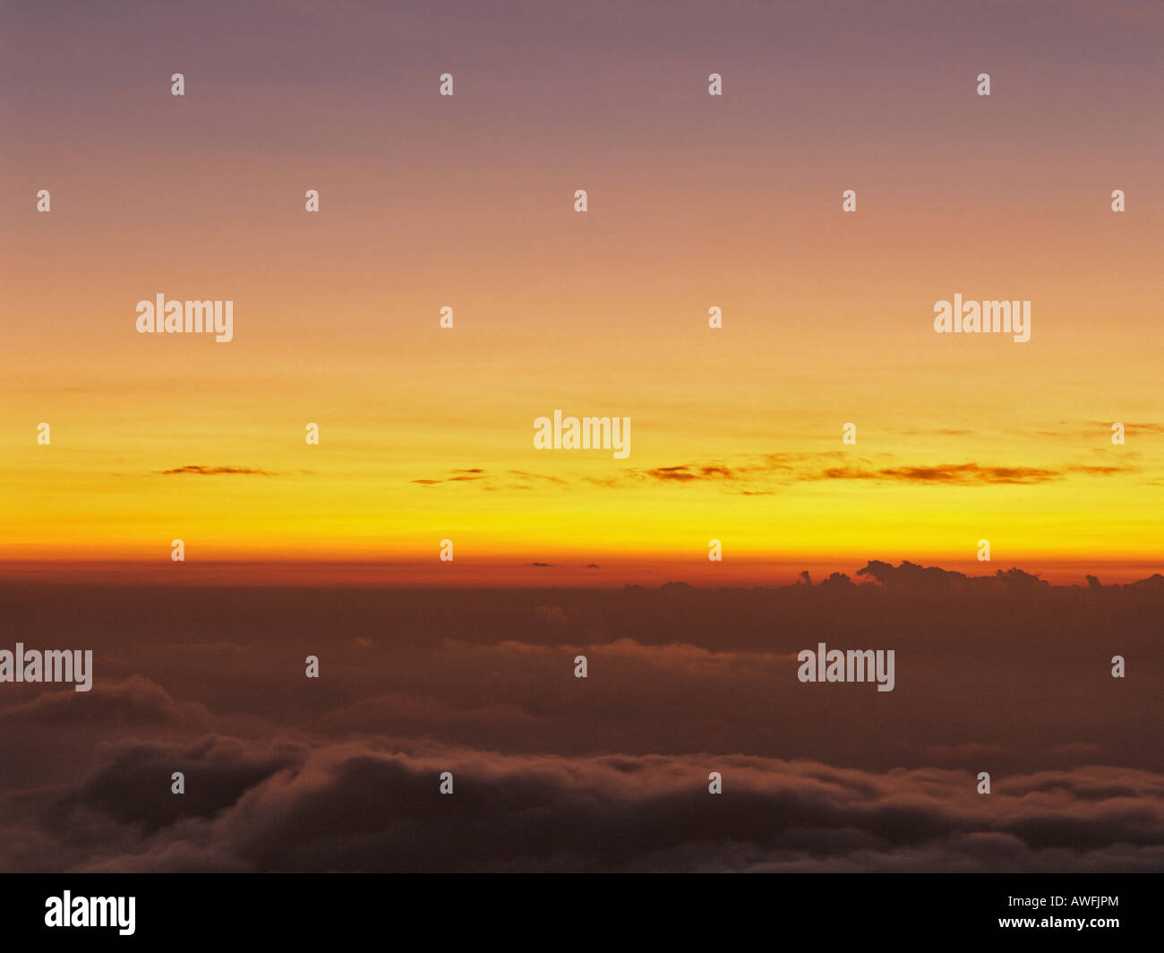 Light natural phenomenon photos hi-res stock photography and images - Alamy