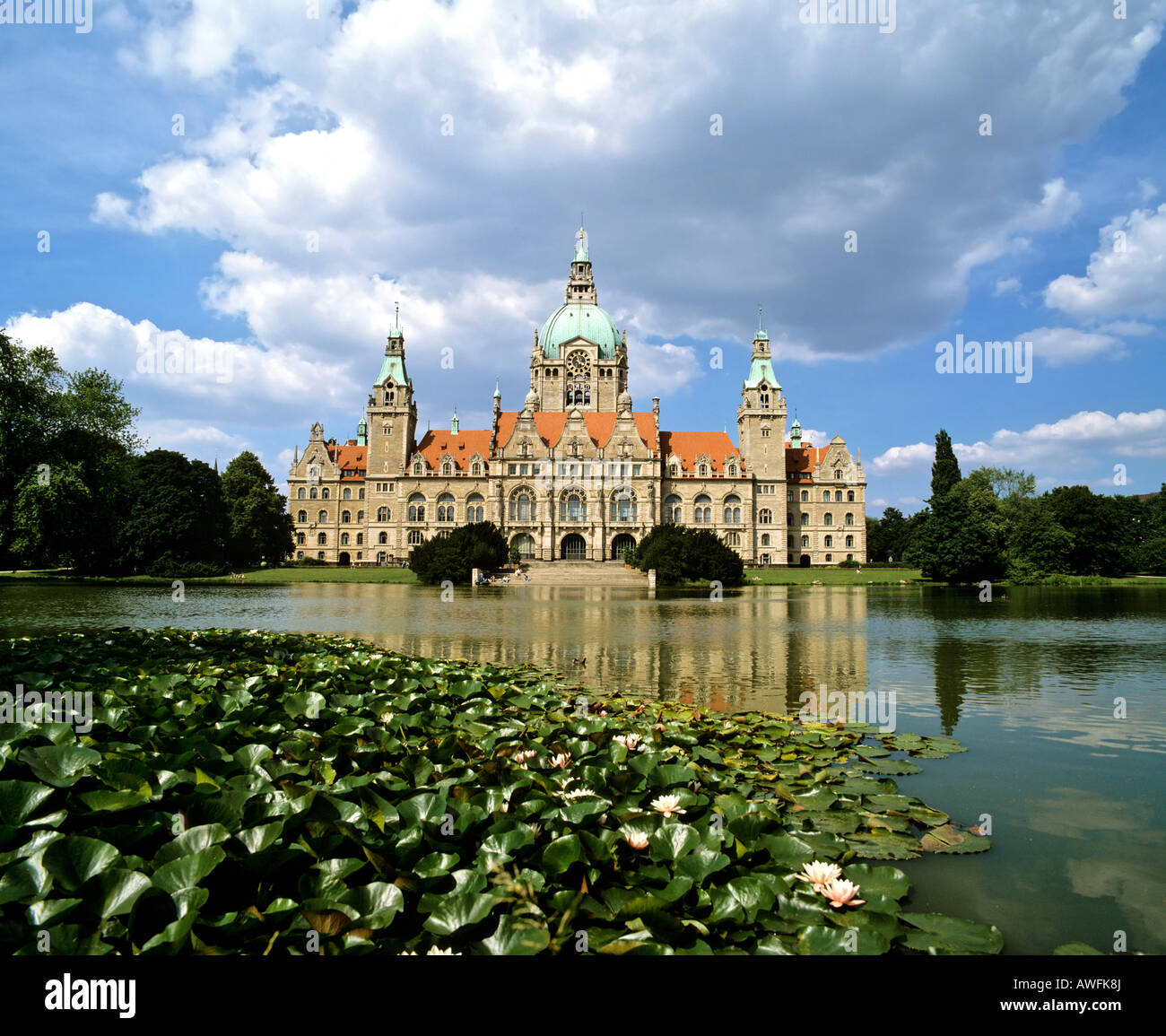 New City Hall and Maschteich Pond, Hanover, Lower Saxony, Germany, Europe Stock Photo