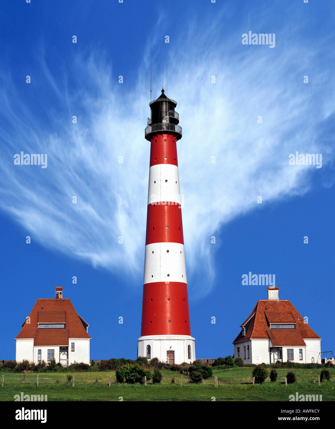Westerheversand Lighthouse with interesting cloud formation, Westerhever, Eiderstedt Peninsula, Schleswig-Holstein, Germany, Eu Stock Photo