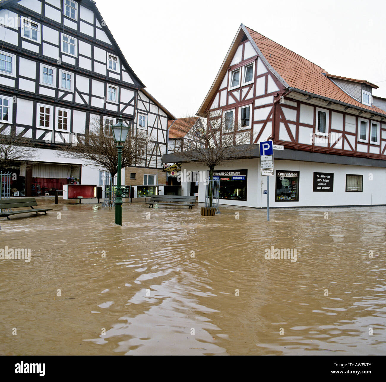 Flooded town hi-res stock photography and images - Alamy