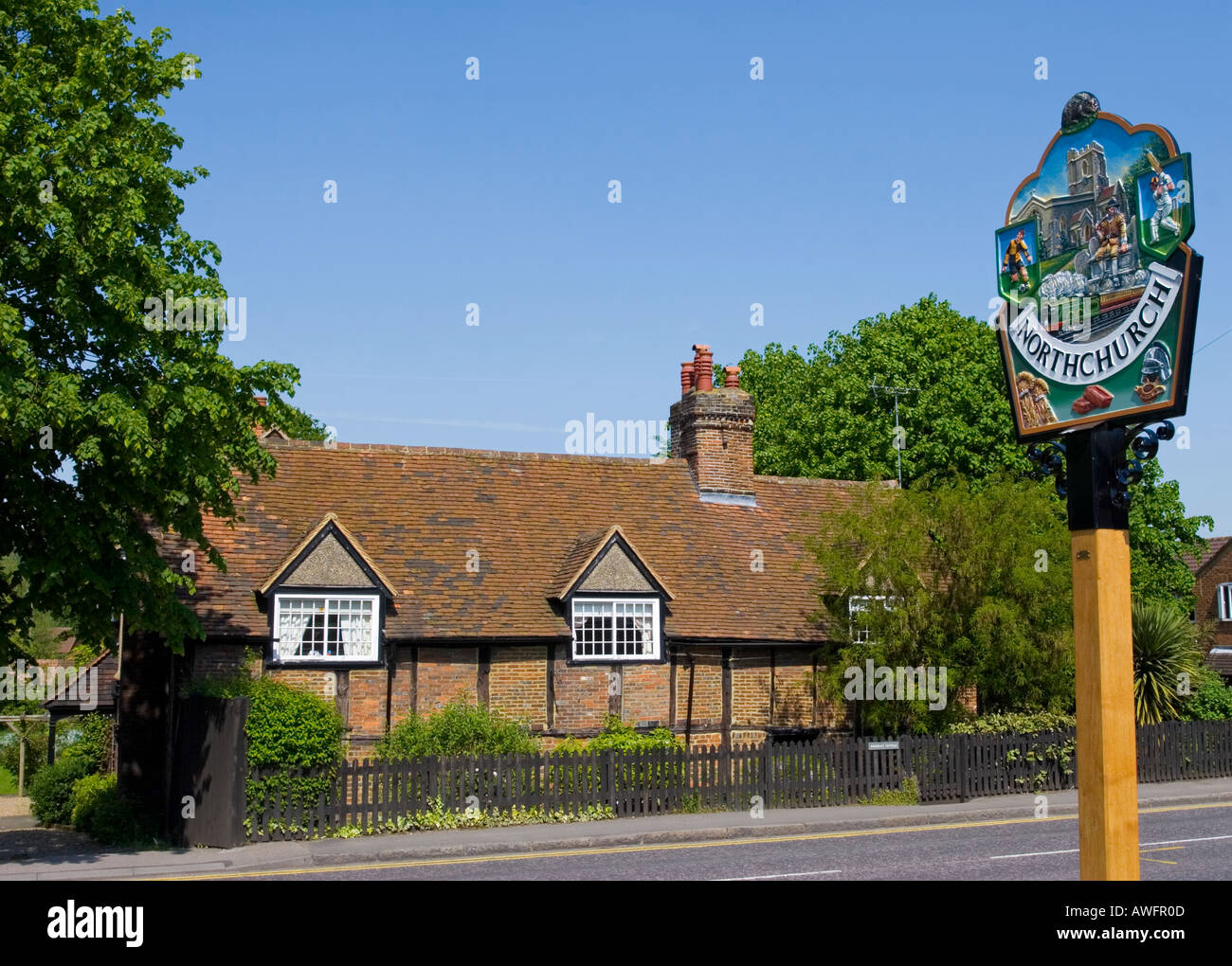 Tudor Cottage Northchurch Herts Stock Photo Alamy