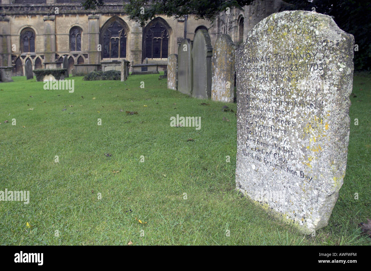 The grave of Hanah Twynnoy who died after being mauled by a tiger in Malmesbury in 1703 Stock Photo