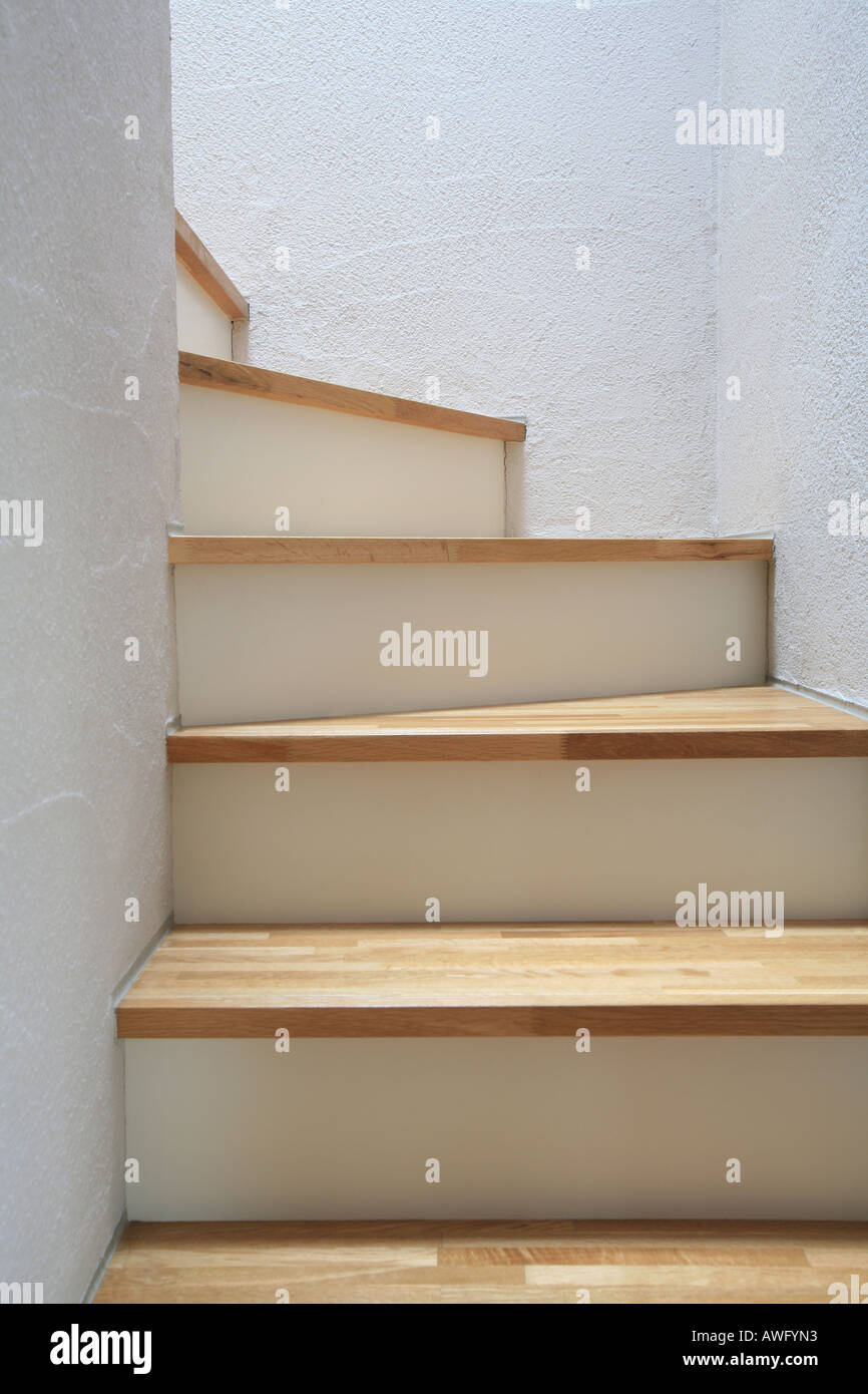 Steps and staircase hi-res stock photography and images - Alamy